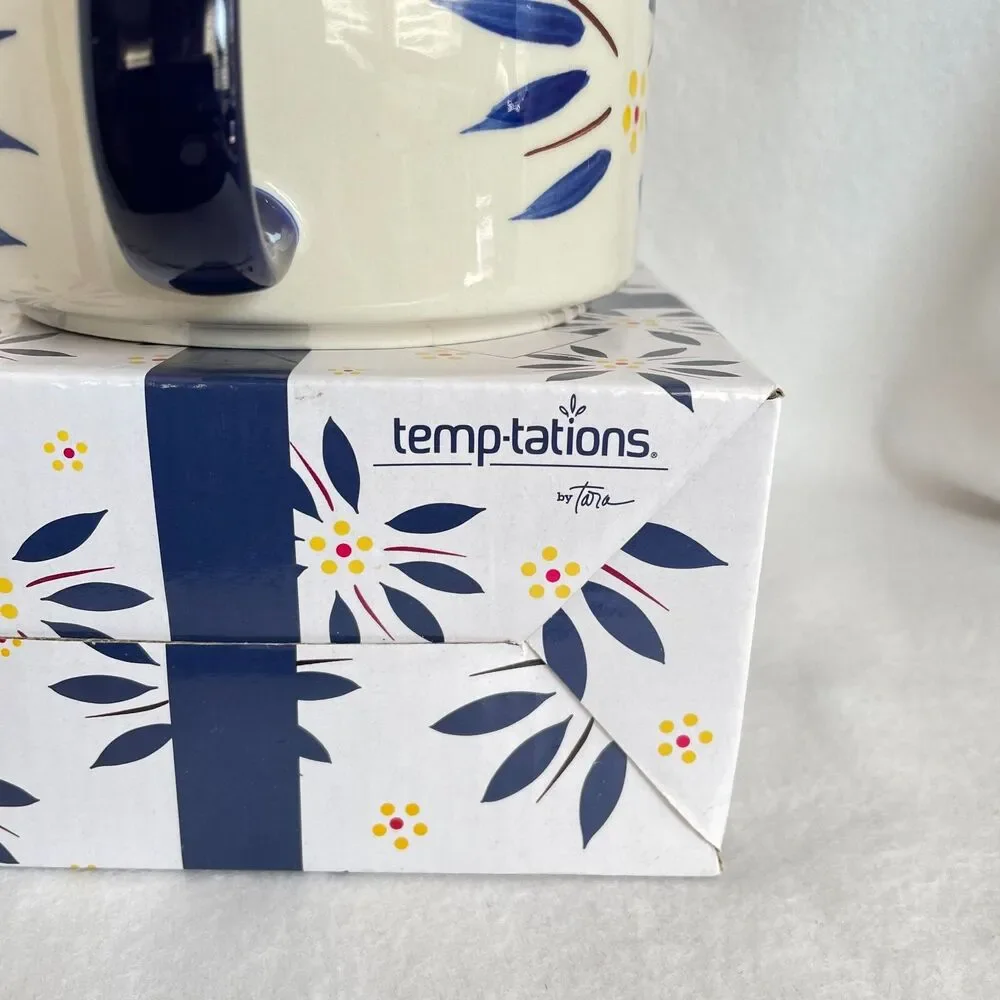 Temp-tations Soup Bowl White Blue Flower With Lid Gift Box Hand painted